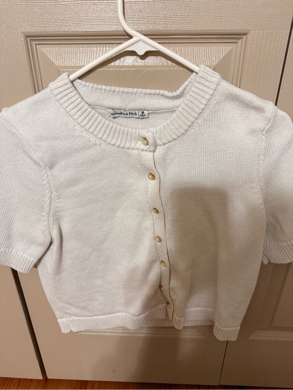 Abercrombie & Fitch White Short-Sleeve Knit Button Cardigan